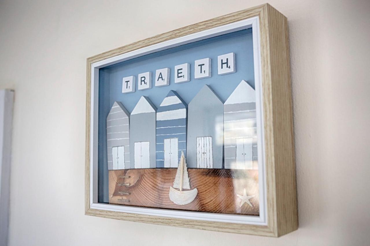 Caswell Beach Chalet 70 Located In Gower Peninsula Swansea Bagian luar foto