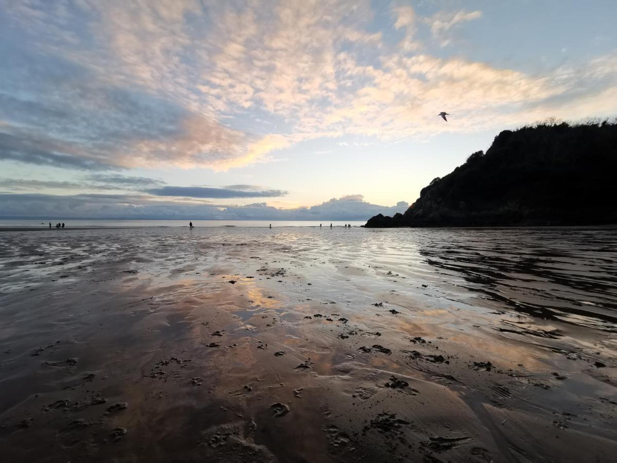 Caswell Beach Chalet 70 Located In Gower Peninsula Swansea Bagian luar foto